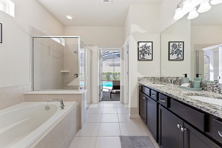 6BR Family Home with Pool and Game Room