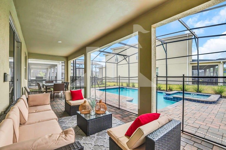 Storey Lake 9BR Villa w Pool, Theater, Game Room