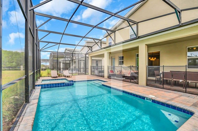 Storey Lake 9BR Villa w Pool, Theater, Game Room