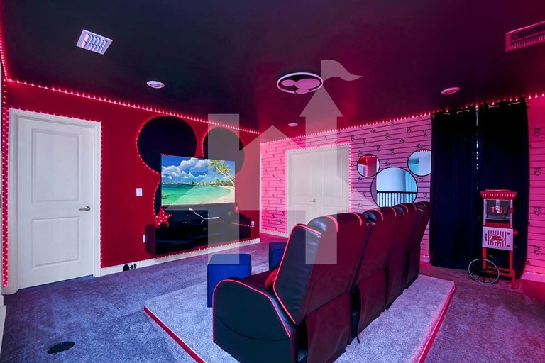 Storey Lake 9BR Villa w Pool, Theater, Game Room