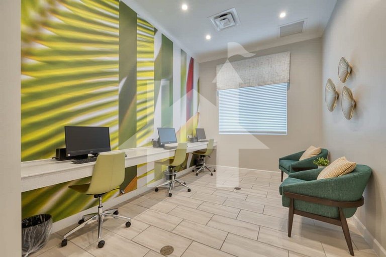 Storey Lake 9BR Villa w Pool, Theater, Game Room