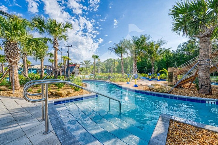 Storey Lake 9BR Villa w Pool, Theater, Game Room