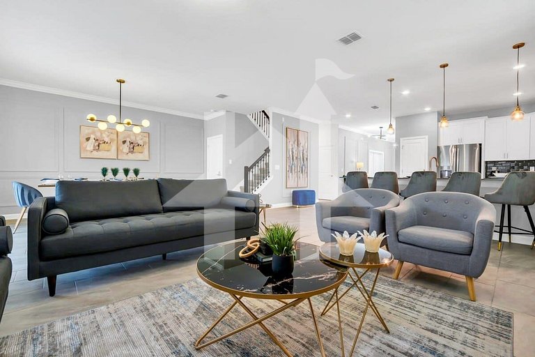 Storey Lake 9BR Villa w Pool, Theater, Game Room