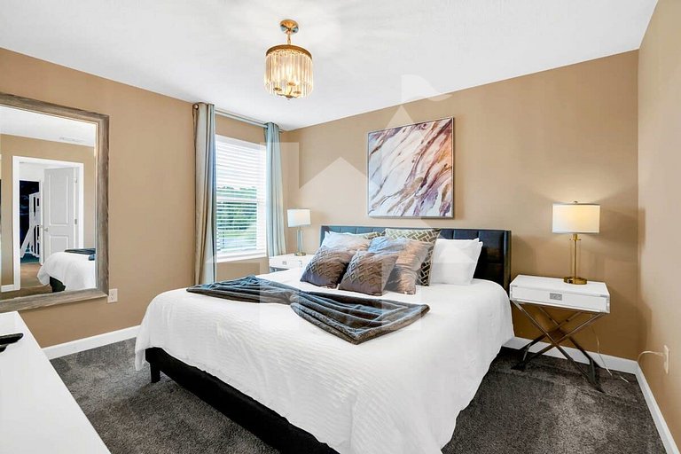 Storey Lake 9BR Villa w Pool, Theater, Game Room