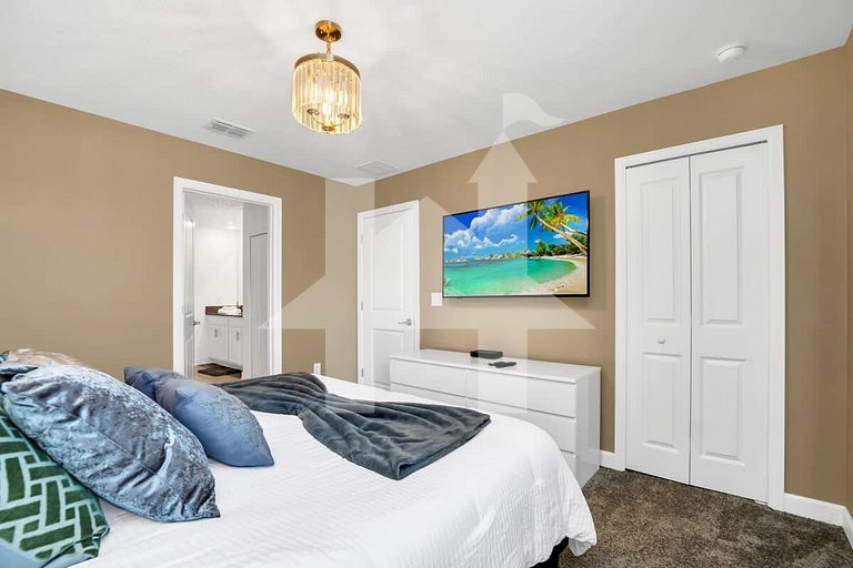 Storey Lake 9BR Villa w Pool, Theater, Game Room