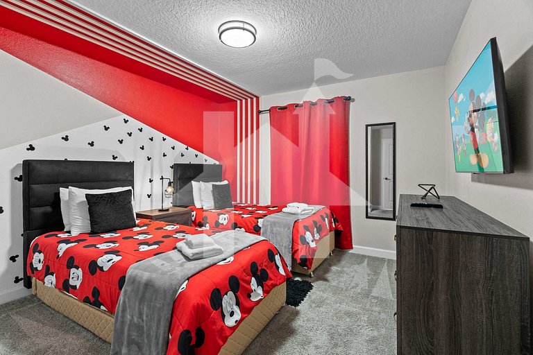 Vacation Home Near Disney, 4 bedrooms