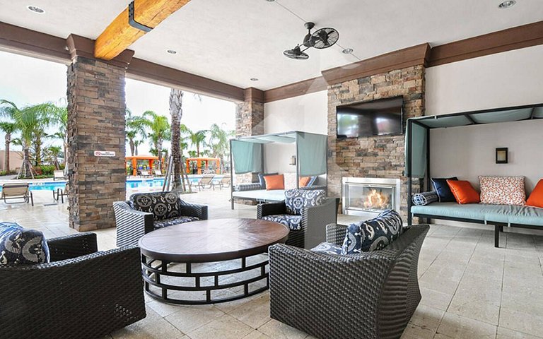 Vacation Home Near Disney, 6 bedrooms