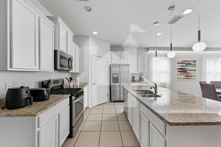 Vacation Home Near Disney, 6 bedrooms