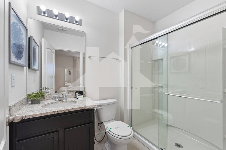 Vacation Home Near Disney, 6 bedrooms