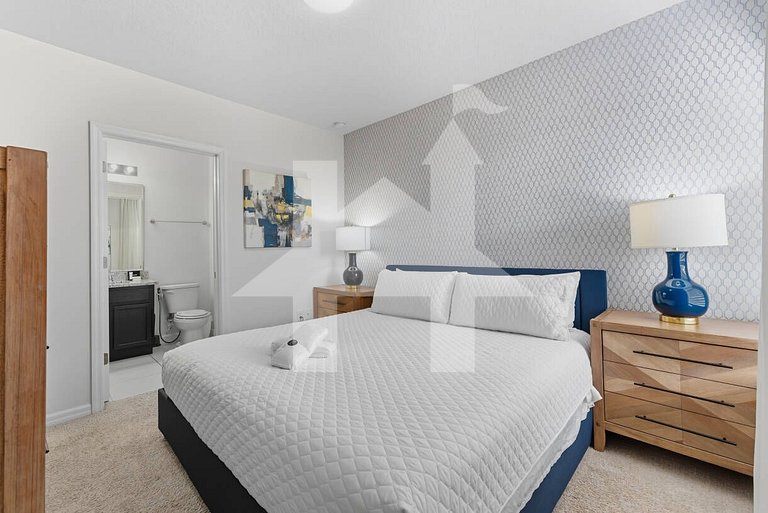 Vacation Home Near Disney, 6 bedrooms