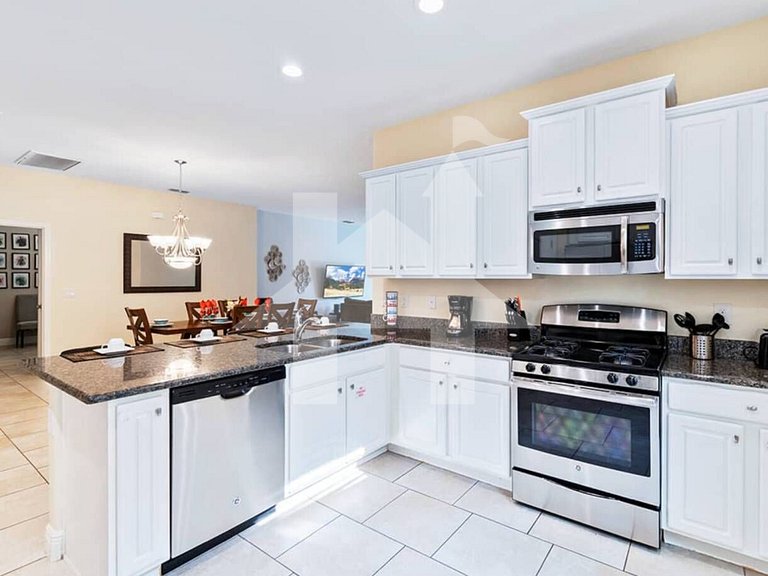 Vacation Home Near Disney, 5 bedrooms