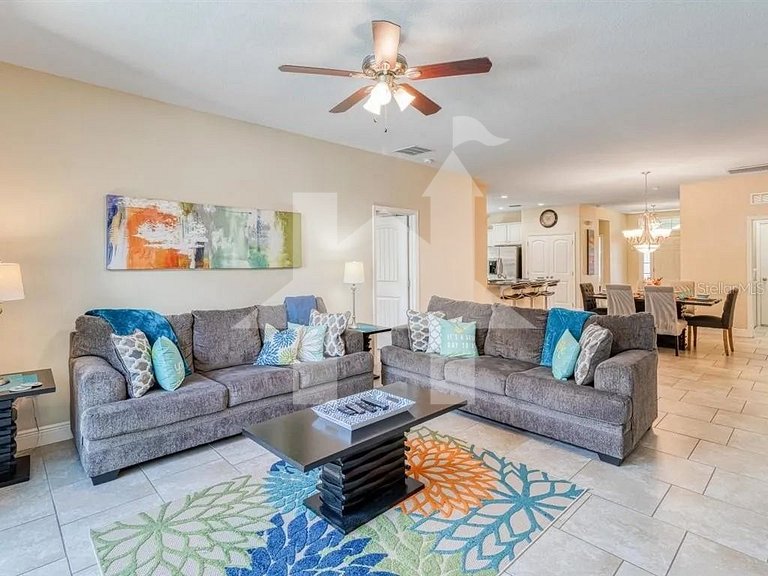 Vacation Home Near Disney, 5 bedrooms