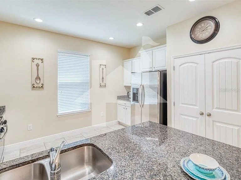 Vacation Home Near Disney, 5 bedrooms