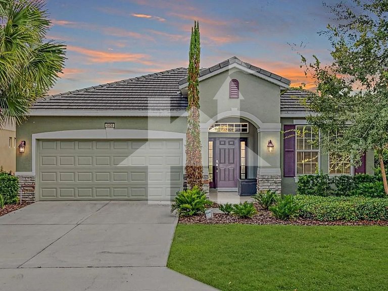 Vacation Home Near Disney, 5 bedrooms