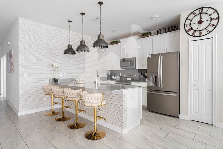 Vacation Home Near Disney, 5 bedrooms