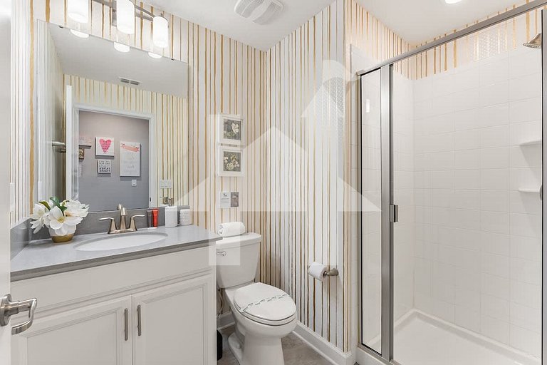 Vacation Home Near Disney, 5 bedrooms