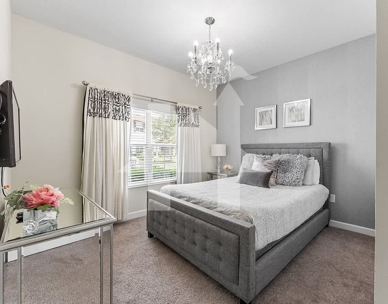 Vacation Home Near Disney, 5 bedrooms