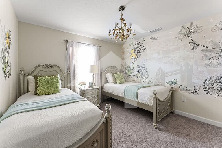 Vacation Home Near Disney, 5 bedrooms