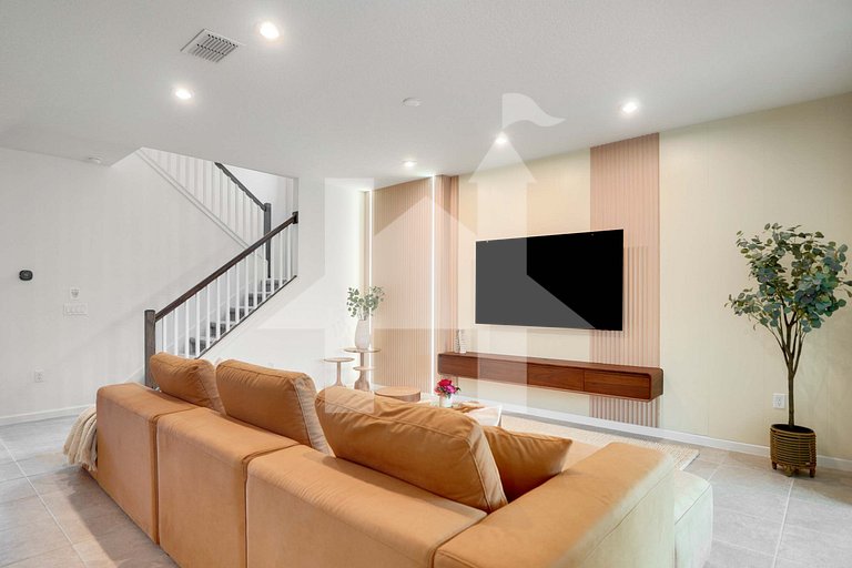 Vacation Home Near Disney, 7 bedrooms