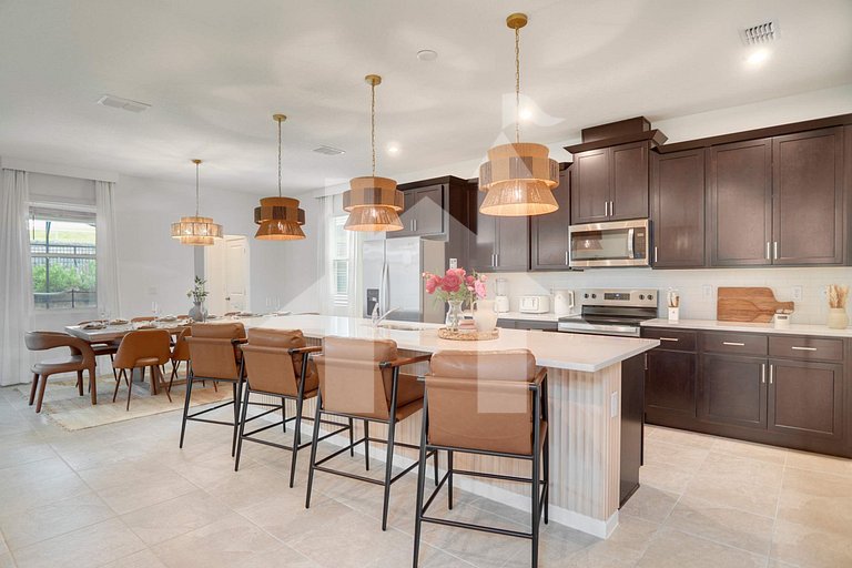 Vacation Home Near Disney, 7 bedrooms