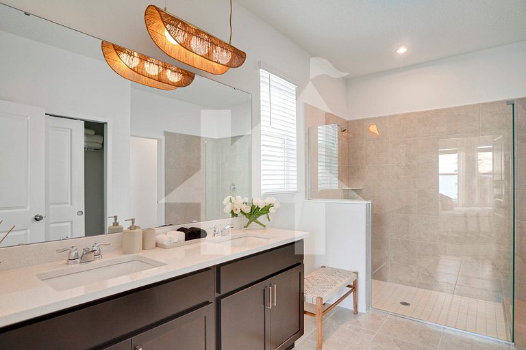 Vacation Home Near Disney, 7 bedrooms