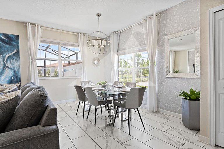 Vacation Home Near Disney, 5 bedrooms