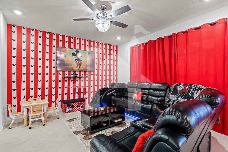 Vacation Home Near Disney, 5 bedrooms