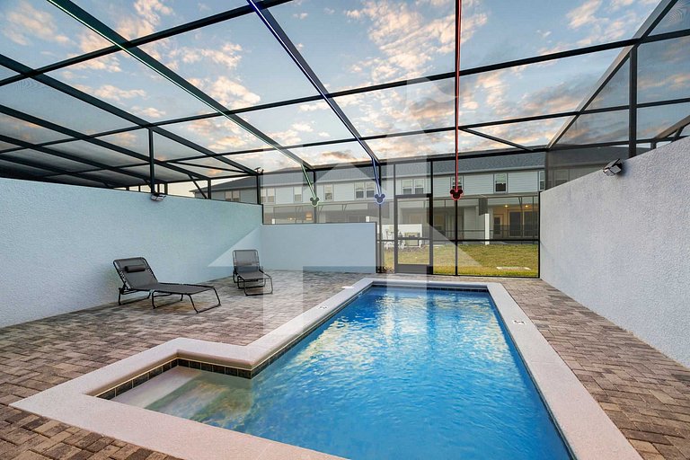 Vacation Home Near Disney, 5 bedrooms