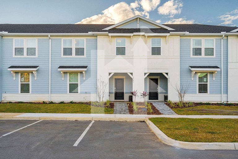 Vacation Home Near Disney, 5 bedrooms