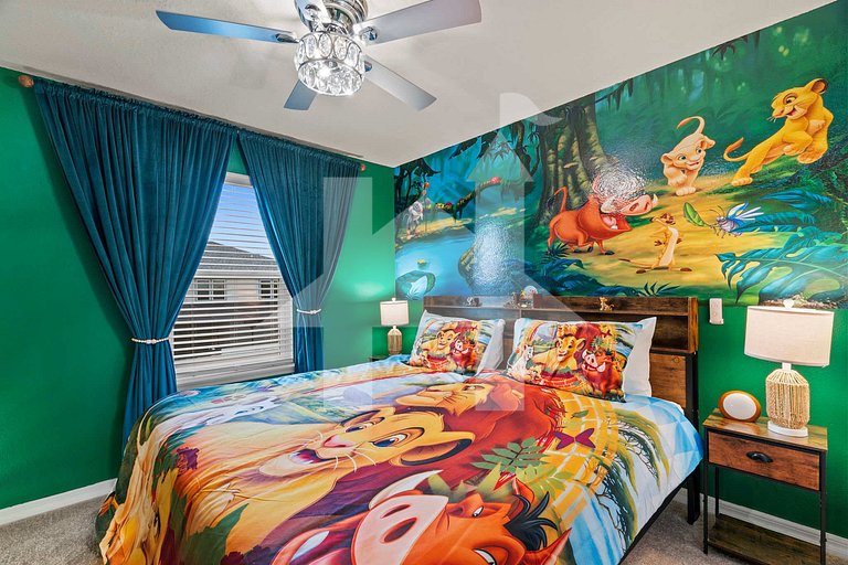 Vacation Home Near Disney, 5 bedrooms