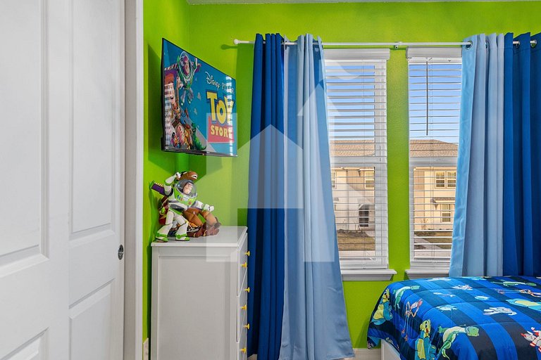 Vacation Home Near Disney, 5 bedrooms