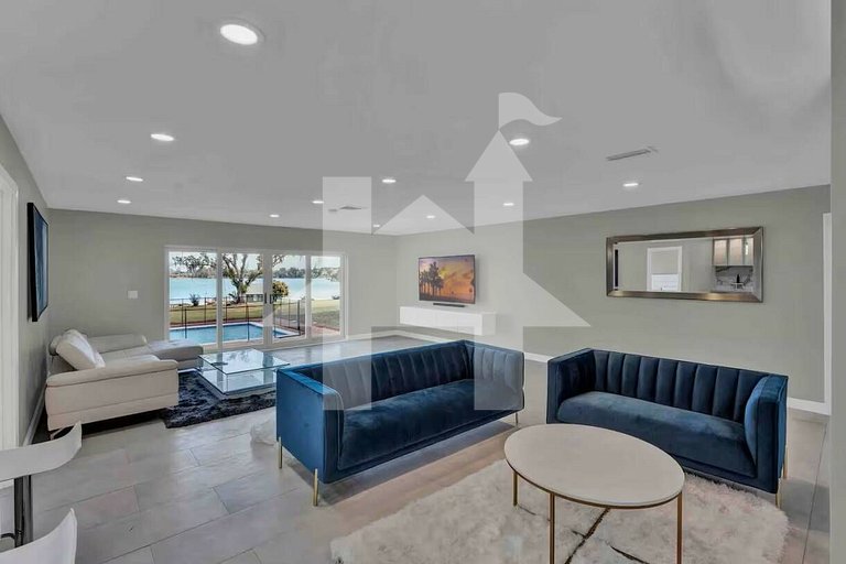 Vacation Home Near Disney, 5 bedrooms