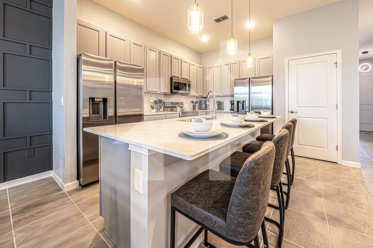 Vacation Home Near Disney,8 bedrooms