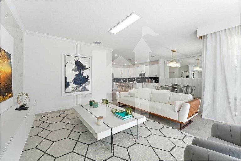 Vacation Home Near Disney, 6 bedrooms