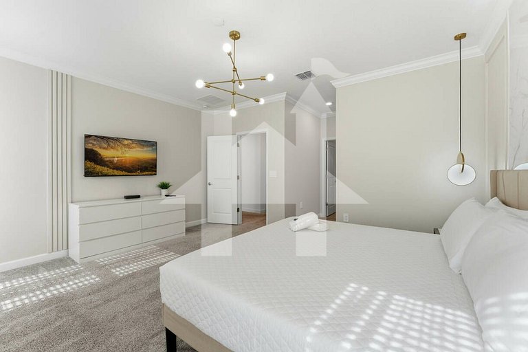 Vacation Home Near Disney, 6 bedrooms