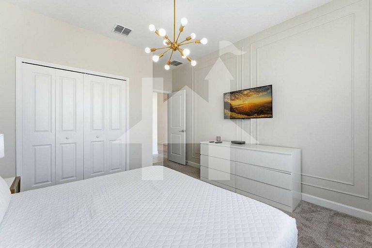 Vacation Home Near Disney, 6 bedrooms