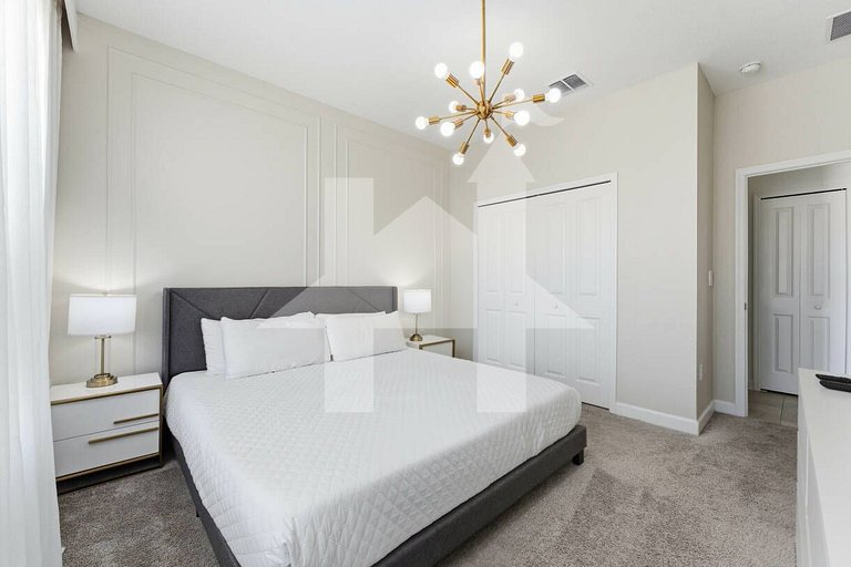 Vacation Home Near Disney, 6 bedrooms