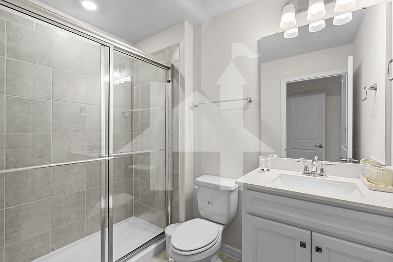 Vacation Home Near Disney, 5 bedrooms