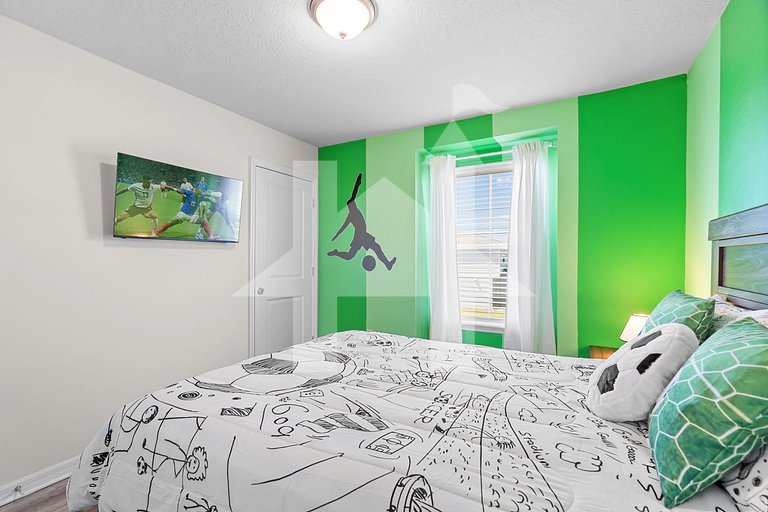 Vacation Home Near Disney, 5 bedrooms