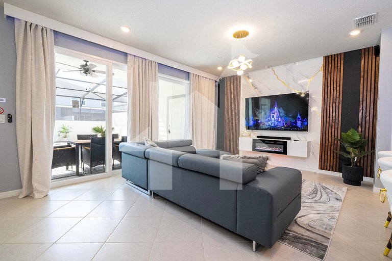 Vacation Home Near Disney, 5 bedrooms