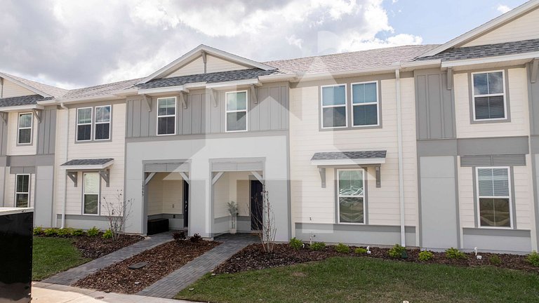 Vacation Home Near Disney, 5 bedrooms