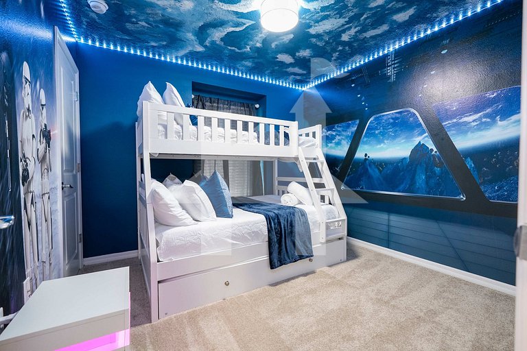 Vacation Home Near Disney, 5 bedrooms