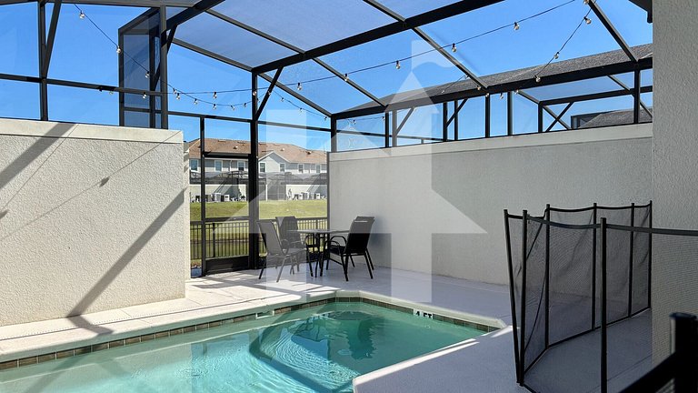 Vacation Home Near Disney, 4 bedrooms