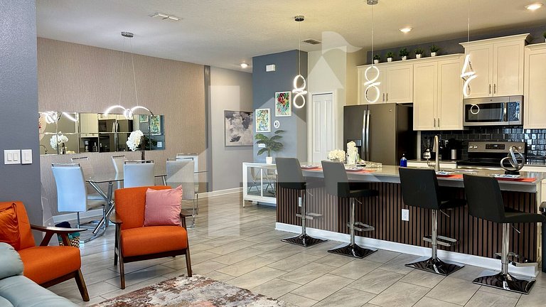 Vacation Home Near Disney, 4 bedrooms