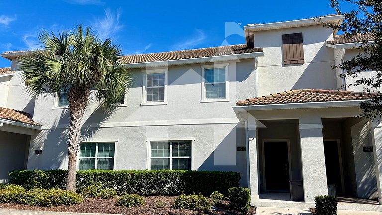 Vacation Home Near Disney, 4 bedrooms