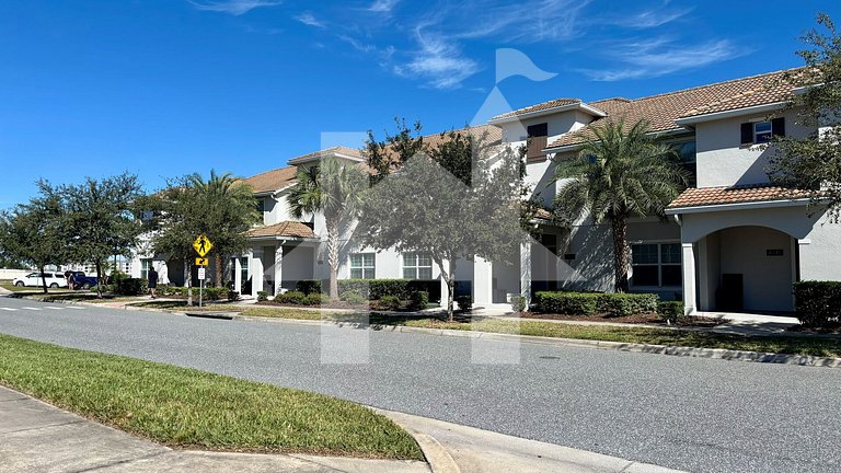 Vacation Home Near Disney, 4 bedrooms