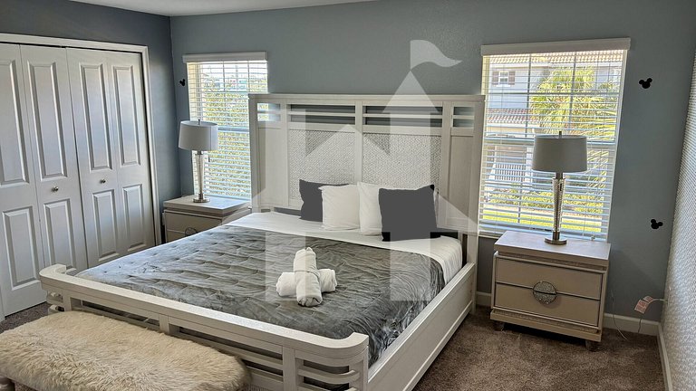 Vacation Home Near Disney, 4 bedrooms