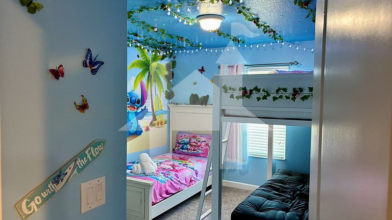 Vacation Home Near Disney, 4 bedrooms