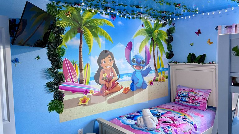 Vacation Home Near Disney, 4 bedrooms