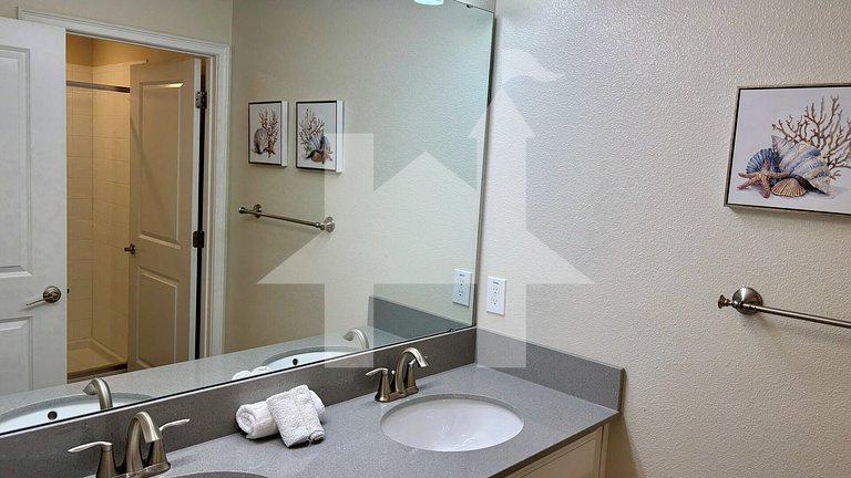 Vacation Home Near Disney, 4 bedrooms